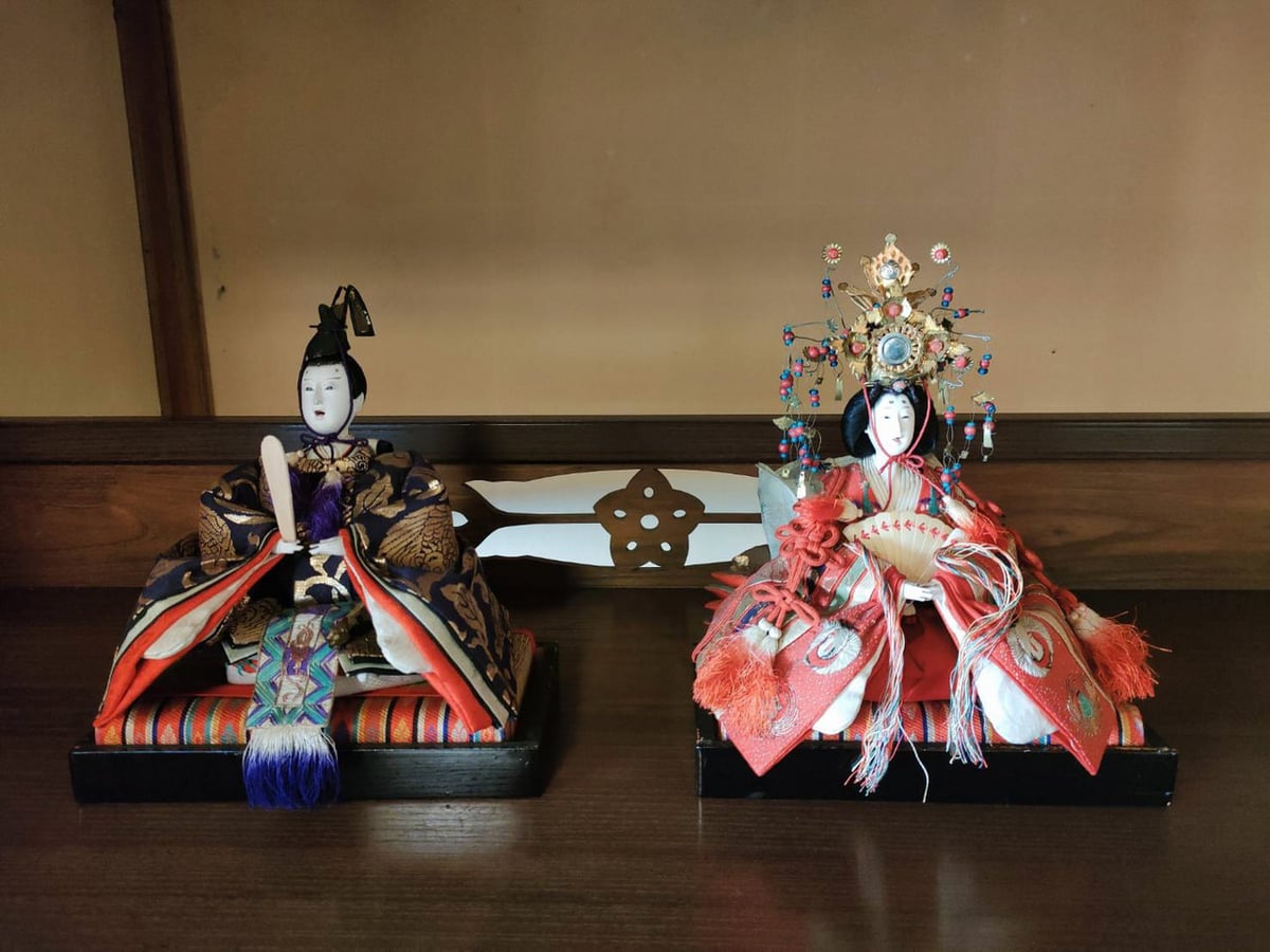 レトロなお雛さまや手作りのお雛さまがステキ♡インスタの中の人が